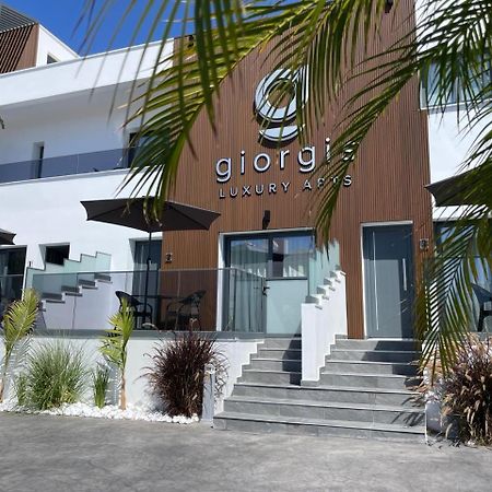 Giorgis Luxury Apartments アヤナパ エクステリア 写真