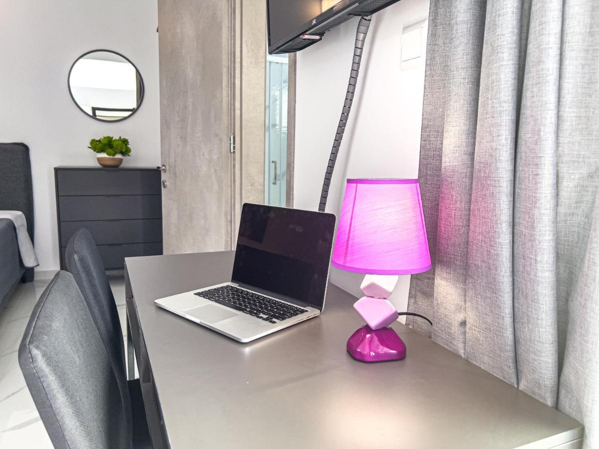 Giorgis Luxury Apartments アヤナパ エクステリア 写真