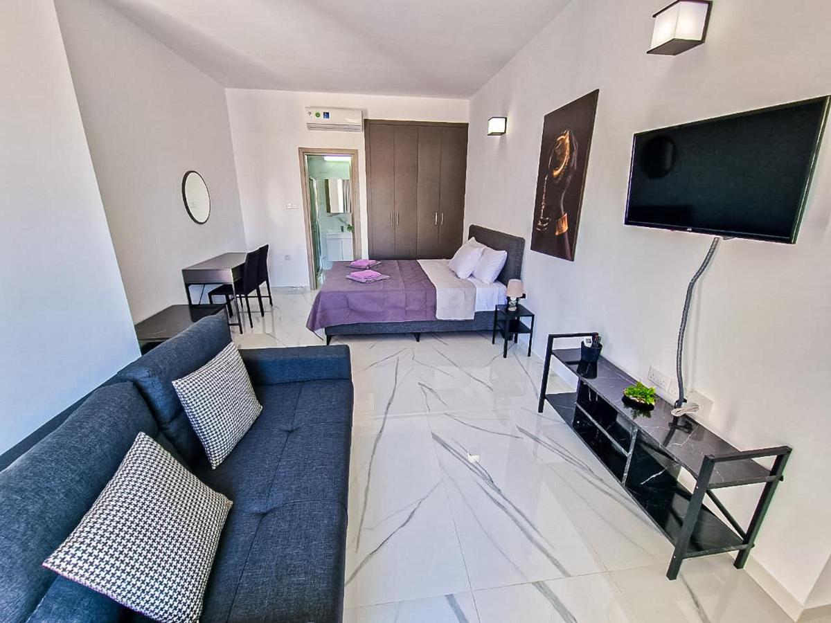 Giorgis Luxury Apartments アヤナパ エクステリア 写真