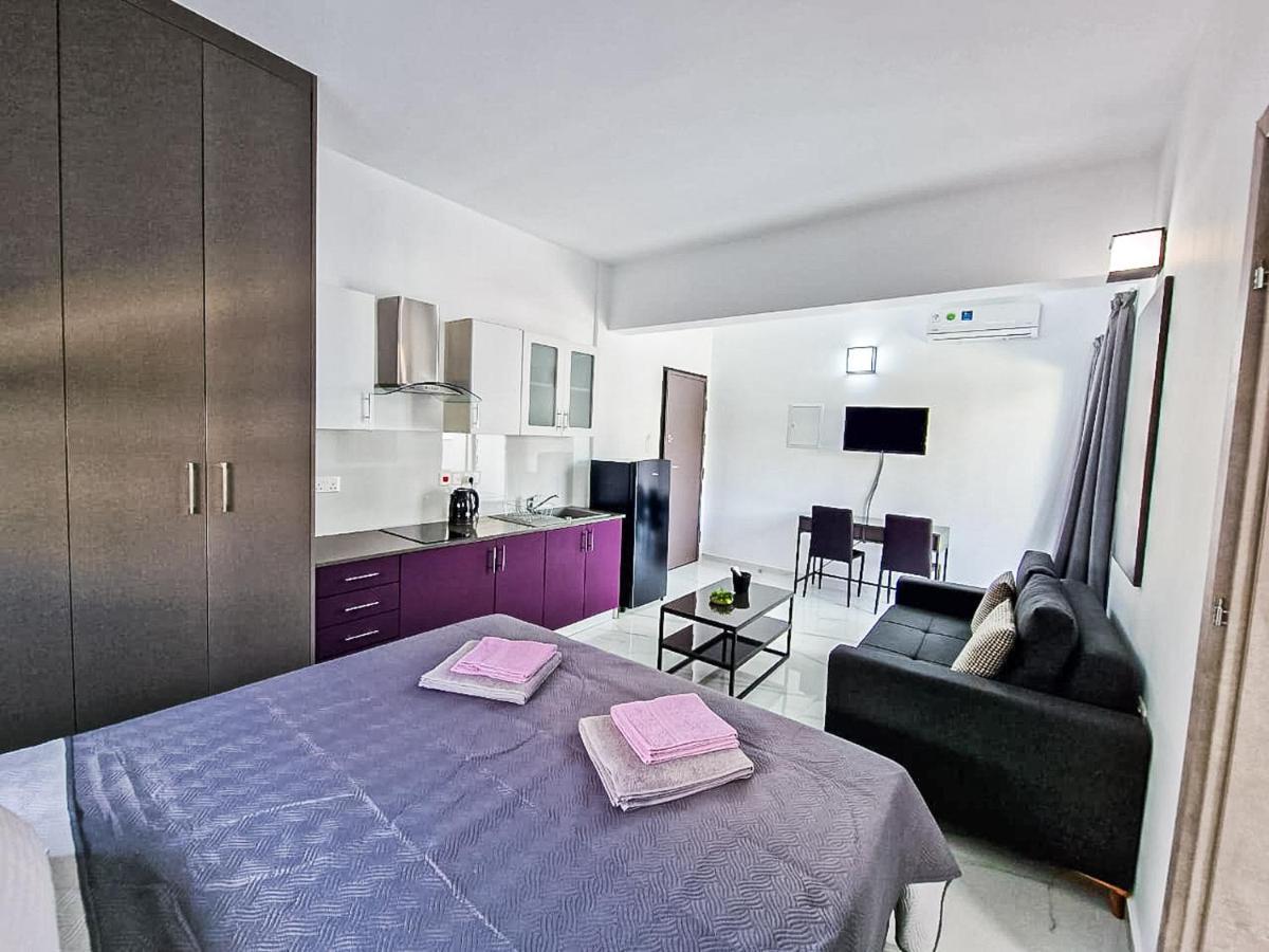Giorgis Luxury Apartments アヤナパ エクステリア 写真