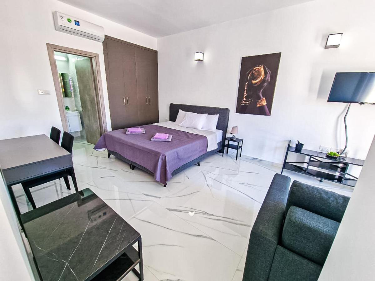 Giorgis Luxury Apartments アヤナパ エクステリア 写真